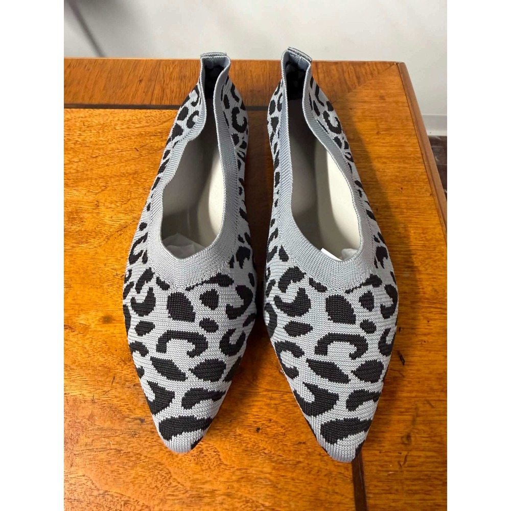 Unbranded Womens 10 Grey Leopard Ballet Flats Pointed Toe Knit Animal Print